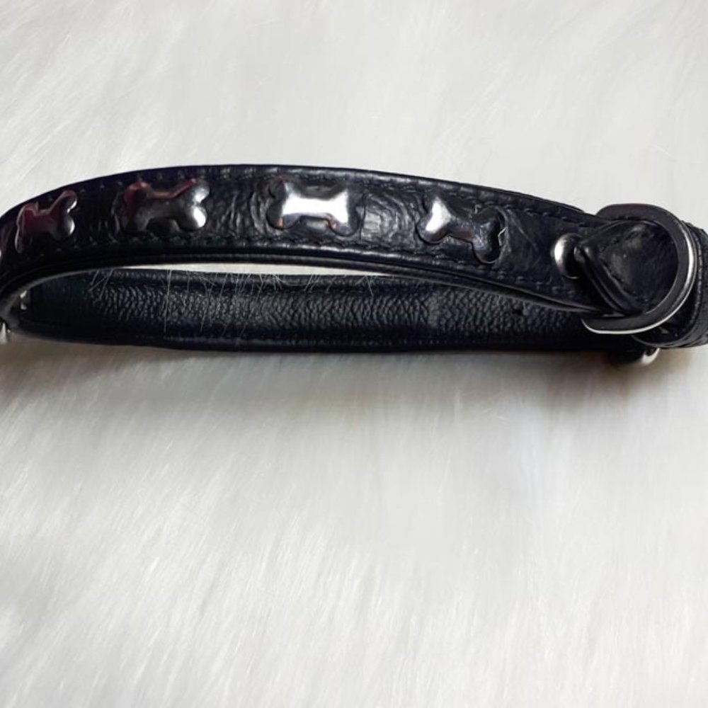"Angel" Black leather dog collar. 16 inch.Silver dog bone studs